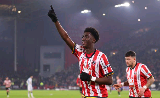 Jesurun Rak-Sakyi scores again as Sheffield United fall to late Plymouth comeback