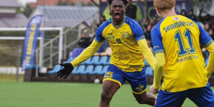 Ghanaian youngster Emmanuel Agyemang scores for Plungės FK Babrungas in Lithuania