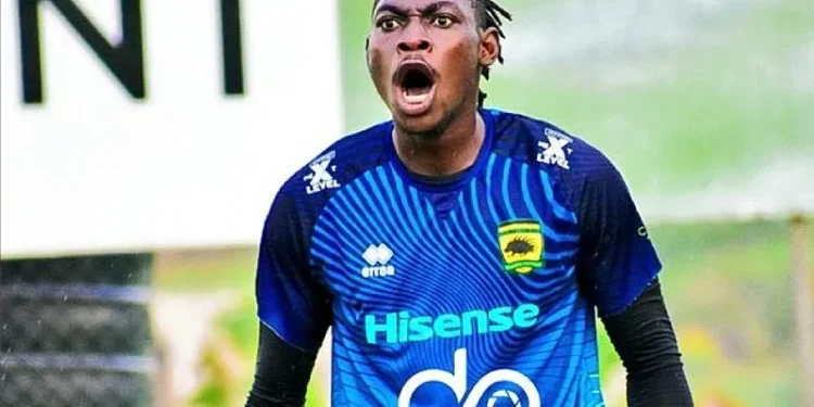 Asante Kotoko open talks with Razak Abalora over potential return