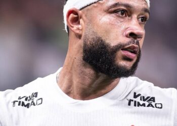 PSV target Memphis Depay for Eredivisie return