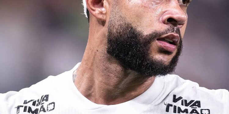 PSV target Memphis Depay for Eredivisie return