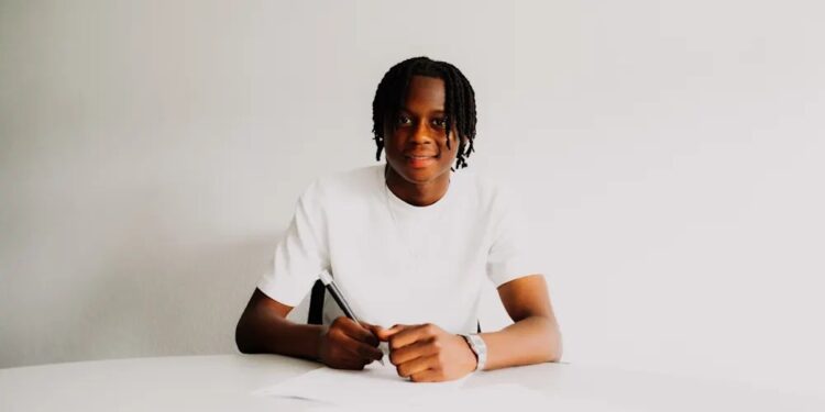 OFFICIAL: Clement Nana-Sarhene signs Eintracht Frankfurt U21