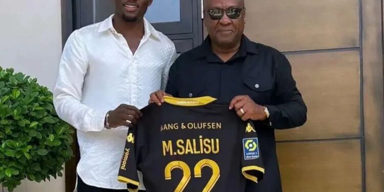 Mohammed Salisu pays courtesy call on president John Mahama, gifts Monaco jersey