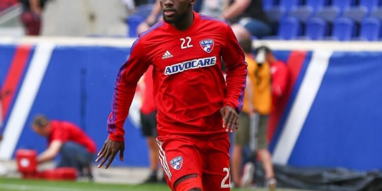 Ghanaian defender Ema Twumasi joins Piast Gliwice