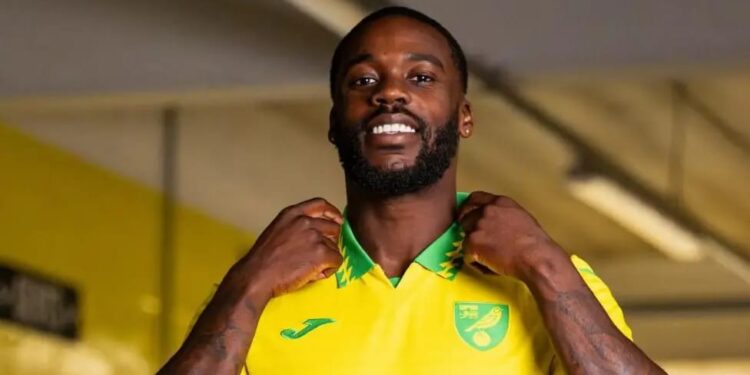 Norwich City sign Jeffery Schlupp on a one-year deal