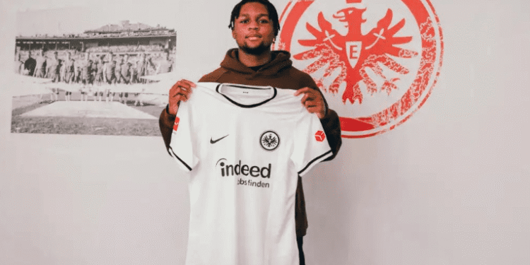 Ghanaian defender Derek Boakye Osei signs first professional contract with Frankfurt