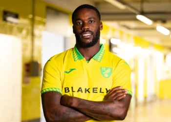 Jeffery Schlupp aims to lead Norwich City’s promotion charge