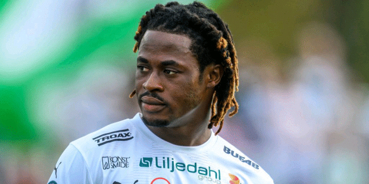 Hammarby submit bid for Ghanaian winger Frank Junior Adjei