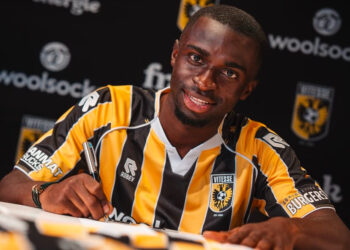 Dutch-born Ghanaian defender Solomon Bonnah joins Eertse Divisie side Vitesse Arnhem