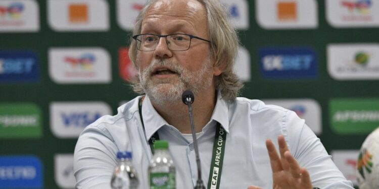 I’m not the kind of coach who complains about pitches, says Mali Coach Tom Saintfiet