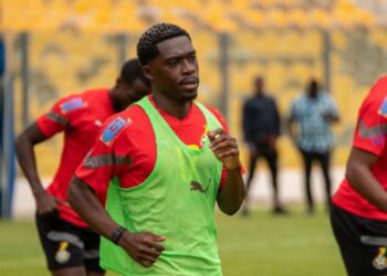 Thomas Partey jokes with Black Stars new boy Derrick Kohn