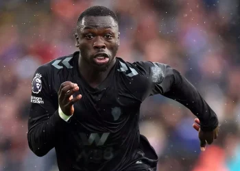 Benni McCarthy has backed “amazing” Brian Brobbey to come good at Sunderland